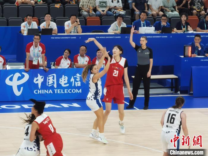 （成都大运纪事）中国女篮83:63战胜葡萄牙迎“开门红” 韩旭轻取24+5