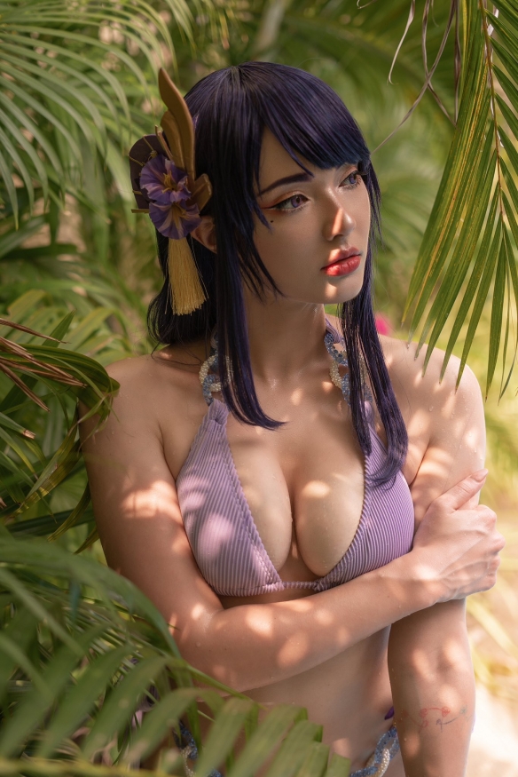 乌克兰美女COS《博德之门3》影心：半透长裙前凸后翘