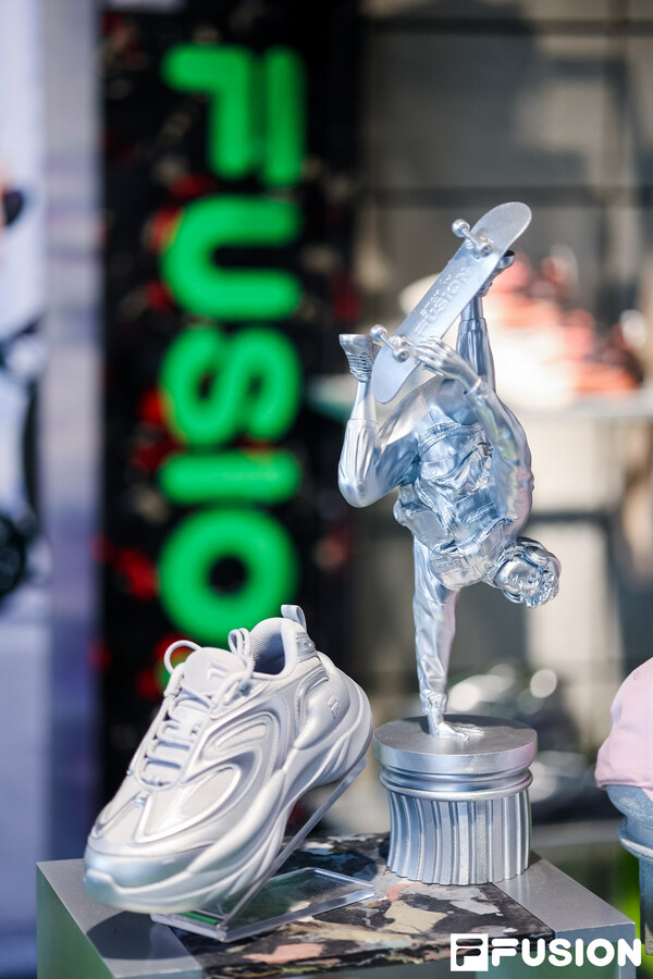 FILA FUSION首家潮流运动概念店FUSION BLUE BOX启幕