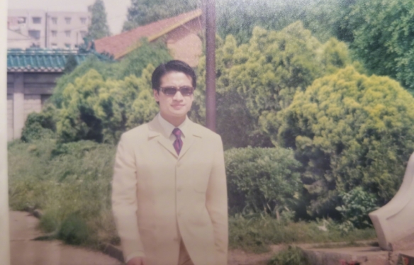 《莫斯科行动》主创晒90年代旧照庆祝票房！豆瓣6.3分