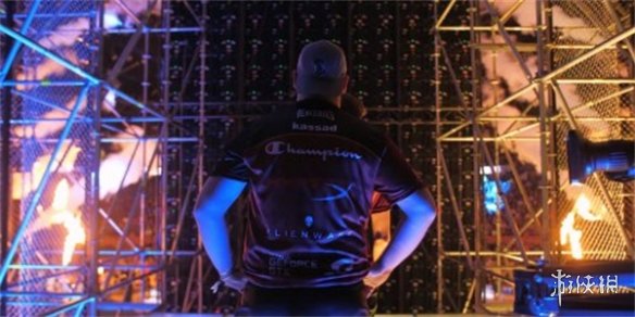 《CS2》首个大型国际赛事开幕！16支战队争夺25万美元