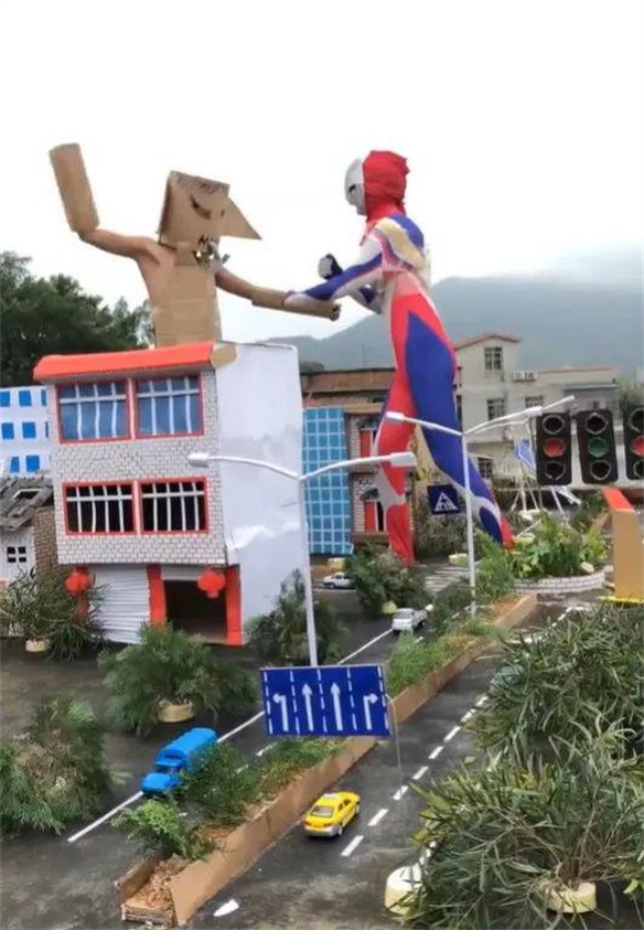 Cos鬼才，还得去整活视频里挖