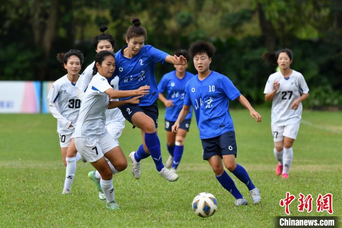 学青会女足教练：倡议建立多层次足球教育体系 促女足国际化发展