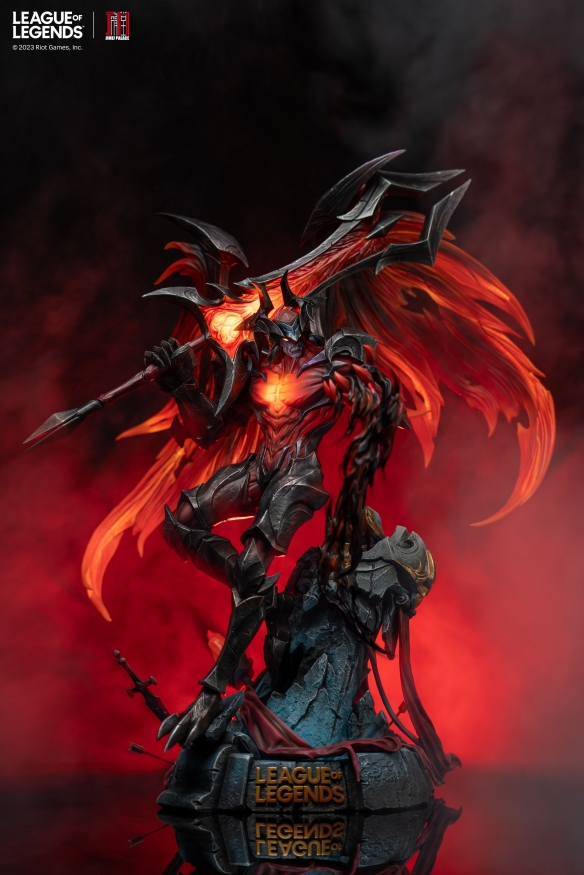 《英雄联盟》剑魔雕塑公布 燃烧的地狱恶火有点帅！
