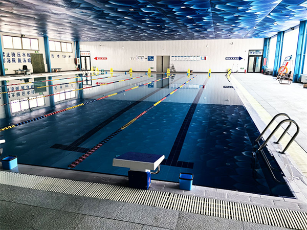 AQUA爱克空气源热泵突破严寒，为游泳池创造舒适恒温环境