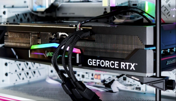 大刀背刺4080！iGame RTX 4080 SUPER火神首发评测