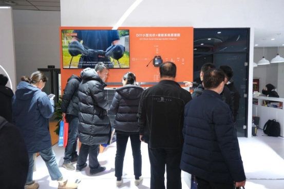直击SUCE丨昱能光储全场景生态实力诠释，组串式液冷储能新品首秀出彩！