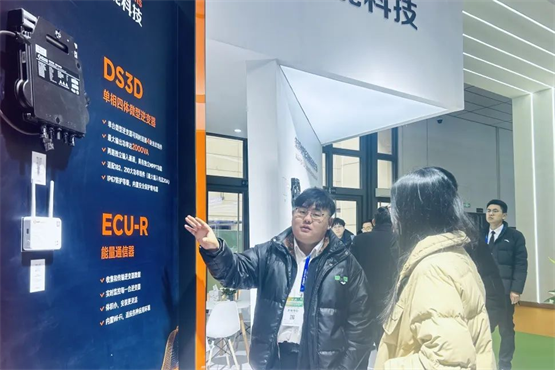全场景！多系列！昱能分布式光储全场景智慧解决方案惊艳亮相SUCE！