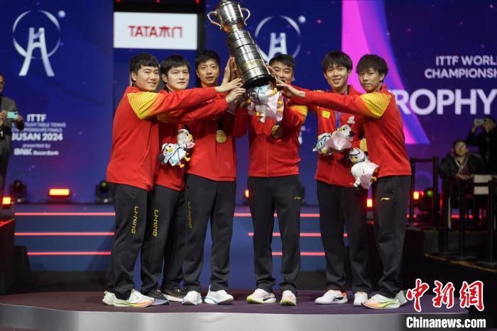 (两会速递)王励勤:中国乒乓球队积极备战巴黎奥运会
