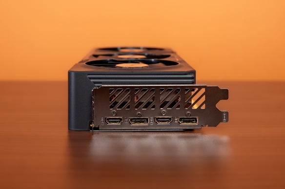4K游戏性价比之选：技嘉RX 7900 GRE魔鹰16G评测