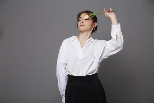 艺名夏默 模特个人简介