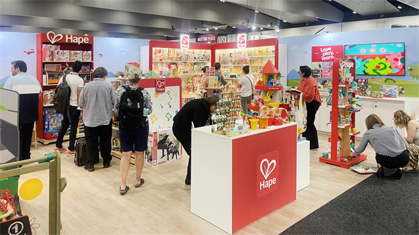 新的开始，Hape亮相全球2024春季各玩具展