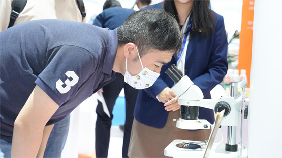 直击新声科技CMEF参展首日，20周年庆典启动仪式点燃新征程
