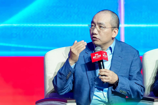 全亿健康荣膺“中国医药零售成长力企业”，集团CEO荣获“中国医药产业影响力人物奖”