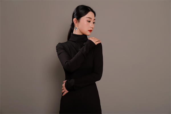 艺名李鹤 模特个人简介