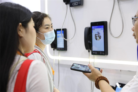 广州宏途携多款智慧教育产品，亮相第83届中国教育装备展示会