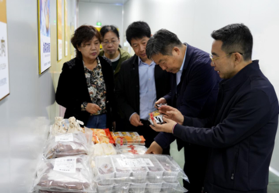 徐州农科院领导及甘薯体系专家莅临慧谷农业，产业成就收获好评