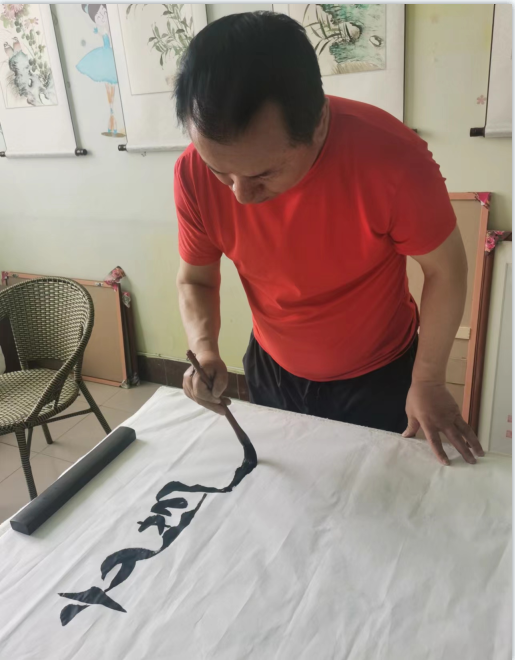 杨树龙——中国著名的美术书法家、原中阿书画院院长、中国著名的社会活动家