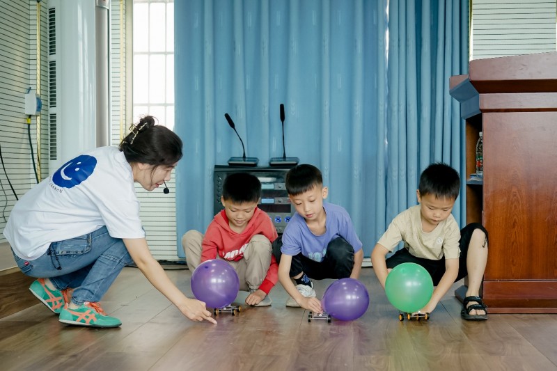 沃尔沃卡车“点亮未来计划”：科技星火，燃亮湖南少年科技梦