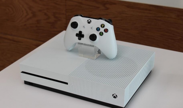 曝微软将授权第三方厂商制造属于自己的Xbox主机！