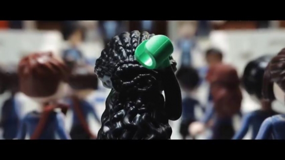 电影版《魔法坏女巫》发布乐高版预告 画风俏皮可爱