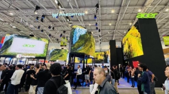 COMPUTEX 2024宏碁大秀肌肉：裸眼3D相机、全线AI、480Hz电竞屏