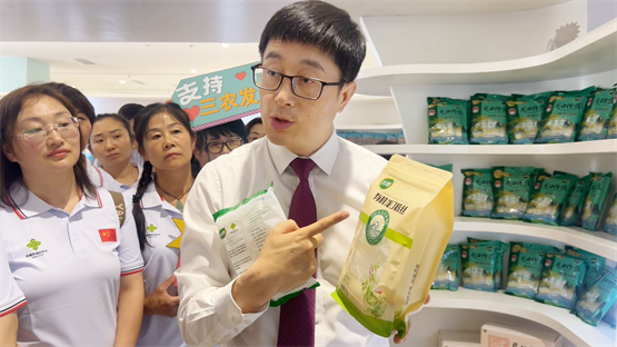 双塔食品&中供甄选 来一场与粉丝的双向奔赴