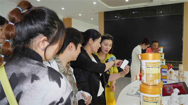 【驼奶一姐挂帅亲征】那拉集团那拉丝醇驼奶：真实驼奶溯源之旅