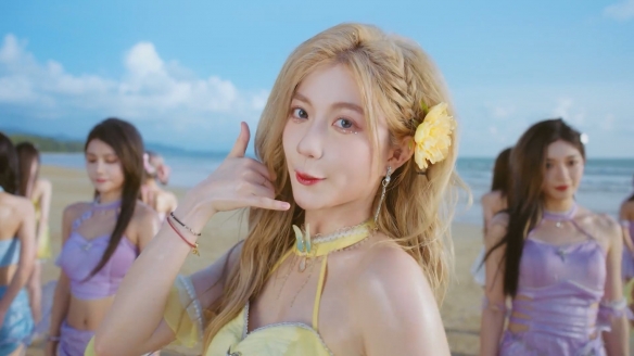 《地下城与勇士》手游宣传曲MV 青春女团活力四射！