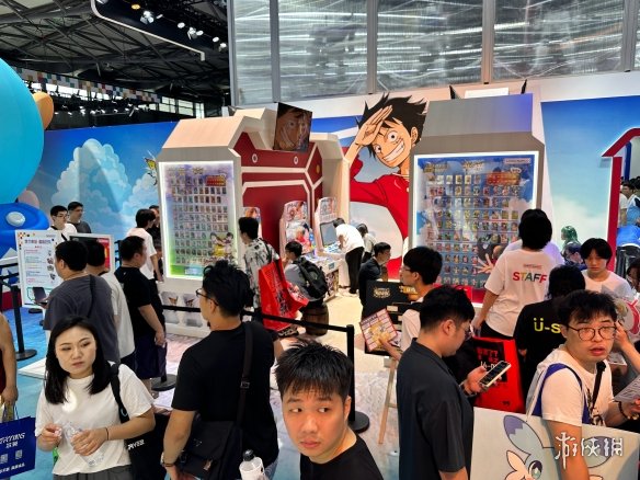 CJ24:《海贼王》超大航海船亮相！多款手办、周边展示
