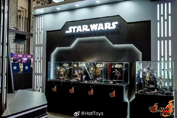 CJ24：Hot Toys《死侍与金刚狼》 1:1雕像震撼登场！