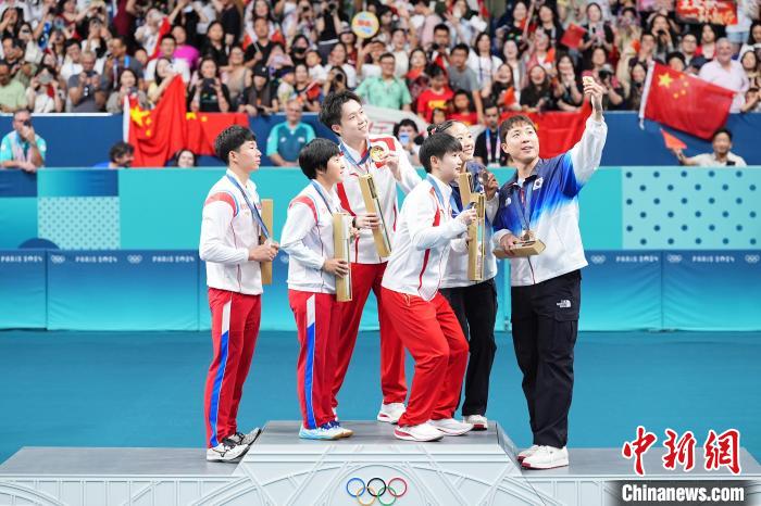 （巴黎奥运会）奥运赛场内外的温情瞬间