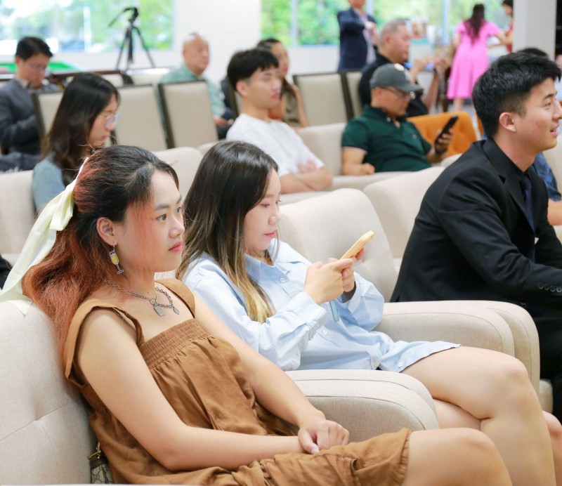 首届中美可持续发展峰会在加州圆满举行，引领国际绿色发展新方向