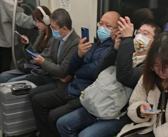 报告显示：我国网民规模近11亿人 互联网普及率达78%