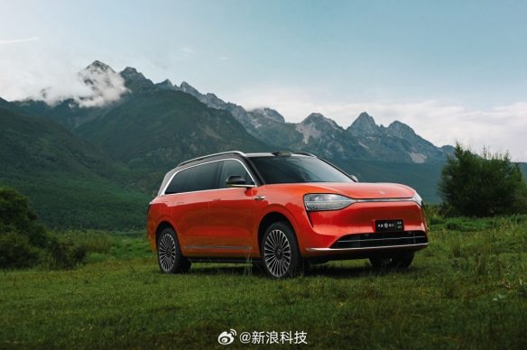 问界M9大五座新情报曝光！二排 后备箱空间更大