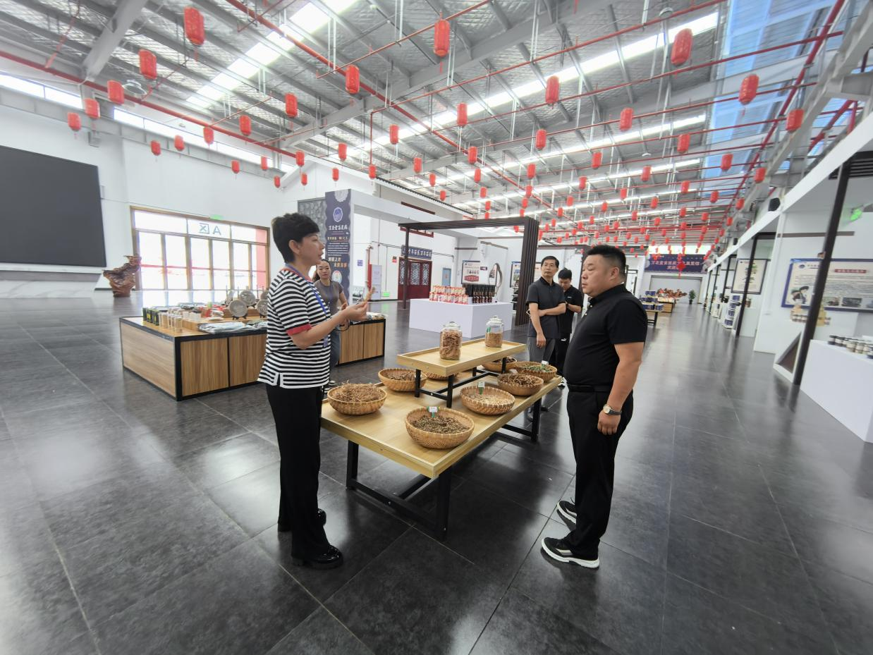 山东省亚健康防治协会一行京贵考察