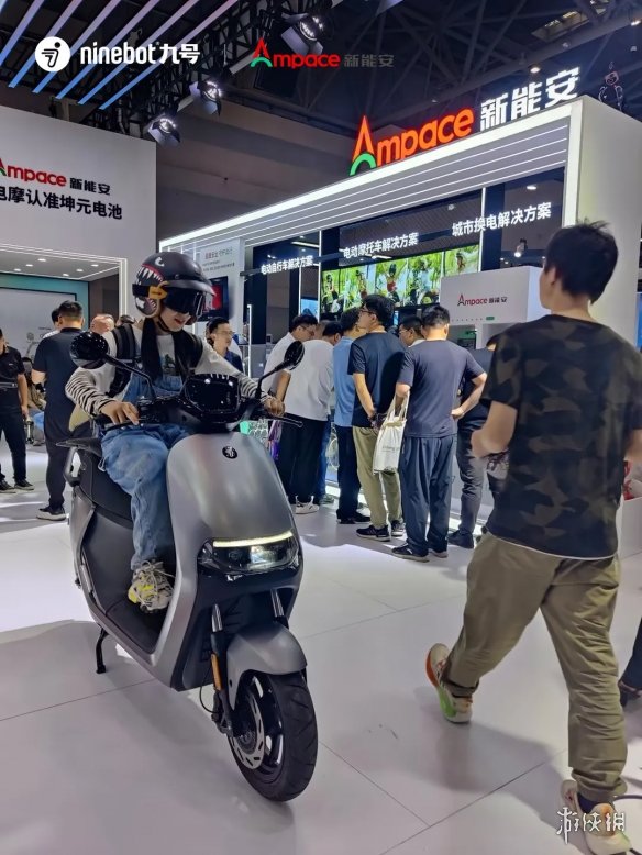 九号公司亮相重庆2024中国摩博会：携手顶尖队友新能安，新品高能联动