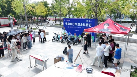 电动车出行成大学生新潮流，武汉消防、九号入校科普电动车安全指南