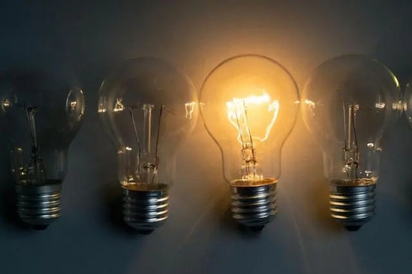 美国将全范围实施“灯泡禁令” 每年节省约30亿刀电费