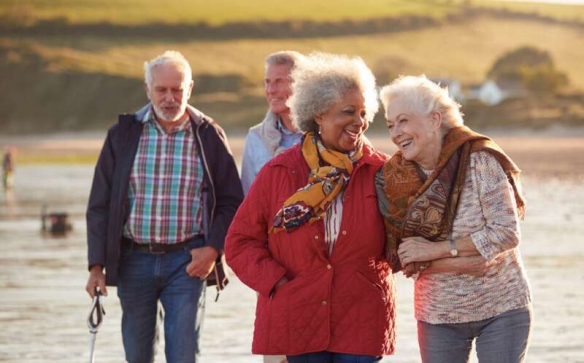 报告显示法国目前有3万名百岁老人，其中86%为女性！