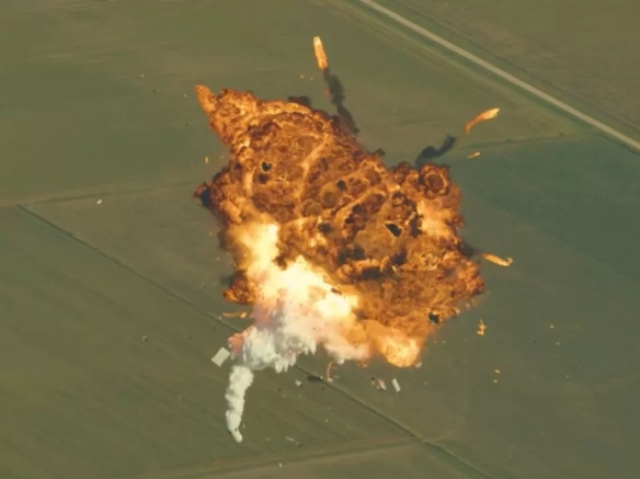 特斯拉市值一夜蒸发超550亿美元 SpaceX火箭还炸了！