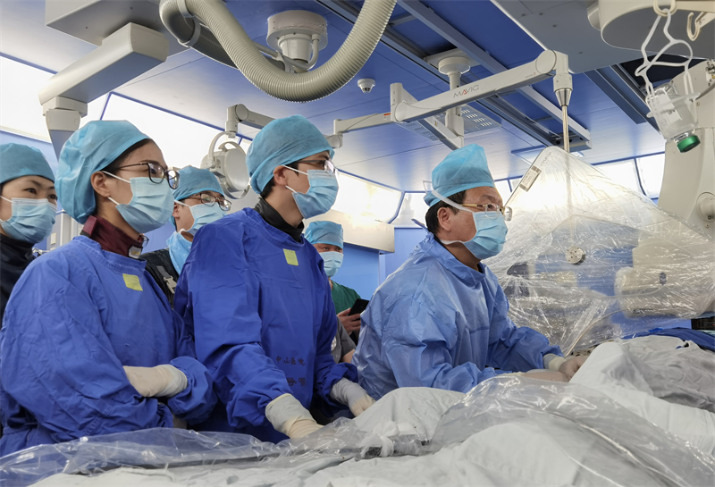 复旦大学附属中山医院成功开展新一代脉冲消融房颤手术