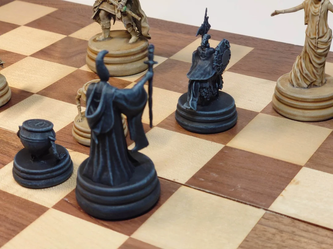 太酷了！玩家用树脂3D打印《艾尔登法环》版国际象棋